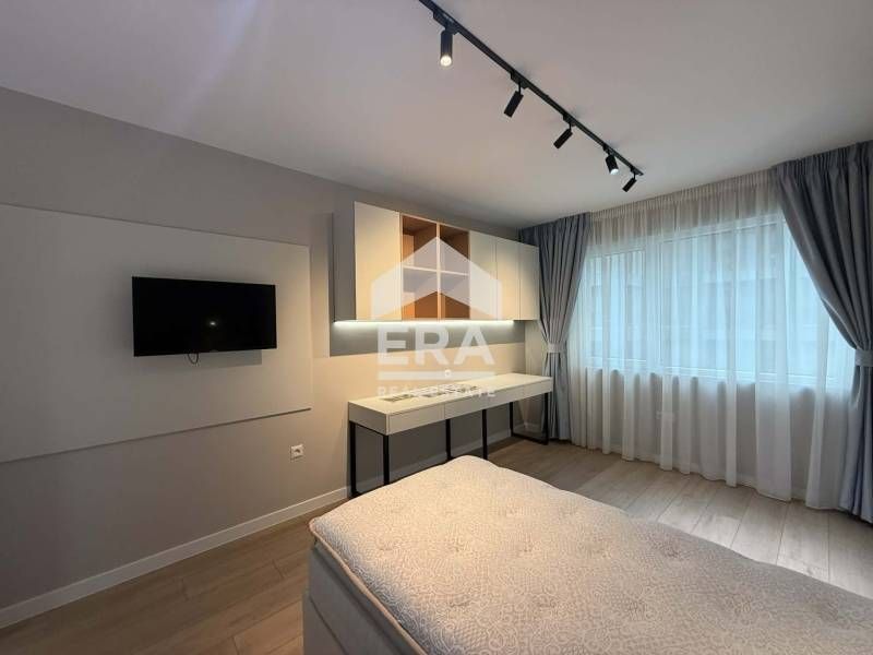 Продава се Тристаен апартамент в Варна, Център - 133 кв.м за 1526 €/кв.м - Снимка #10