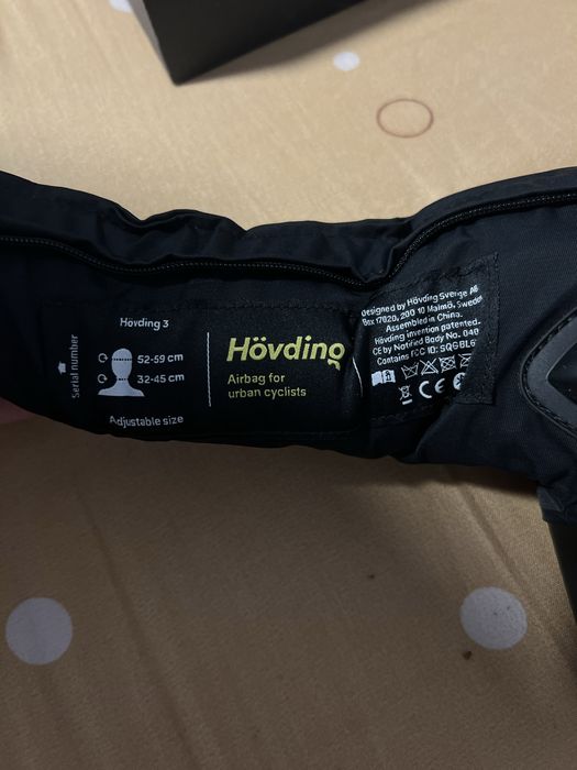Hövding 3 Airbag pentru bicicliști – Complet, stare foarte bună. Negociabil