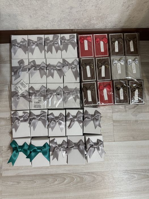 Продам новые футляры для украшений.