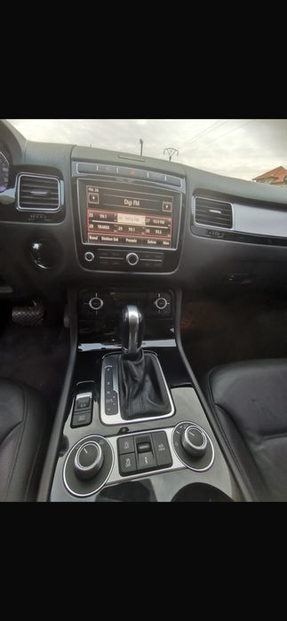 Auto volkswagen Touareg 3.0 V6 2015