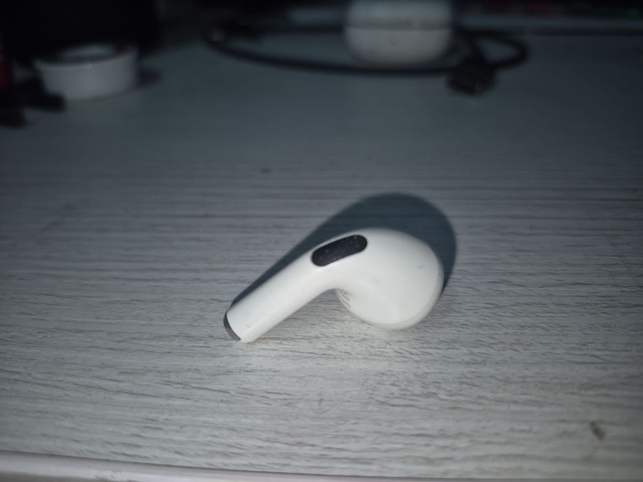 Airpods Pro L без амбешуры