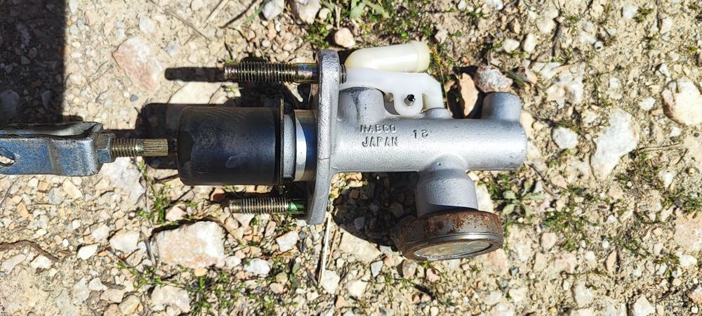 Абс модул,горна помпа съединител,външни дръжки Нисан Алмера дизел 2.2