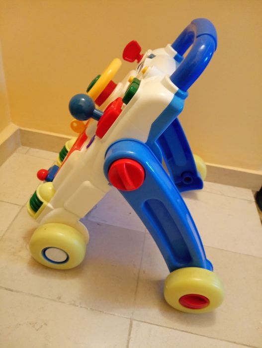 Уолкър Happy Childhood