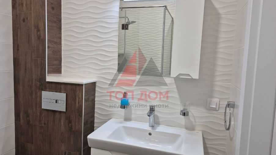 Дава се под наем Двустаен апартамент в Варна, Гръцка махала - 120 кв.м за 1320 € - Снимка #3