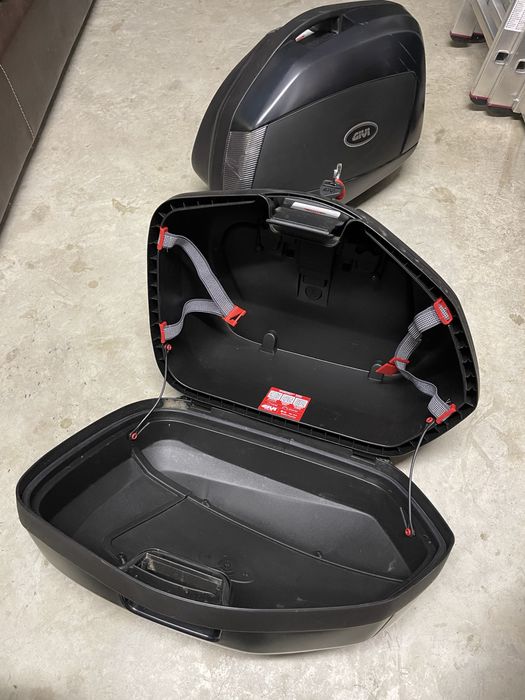 куфари Givi V35 NT с рамка за Suzuki Bandit 650 / 1250 / GSX 650F