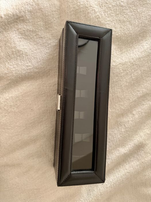 Кутия за 6бр. часовници