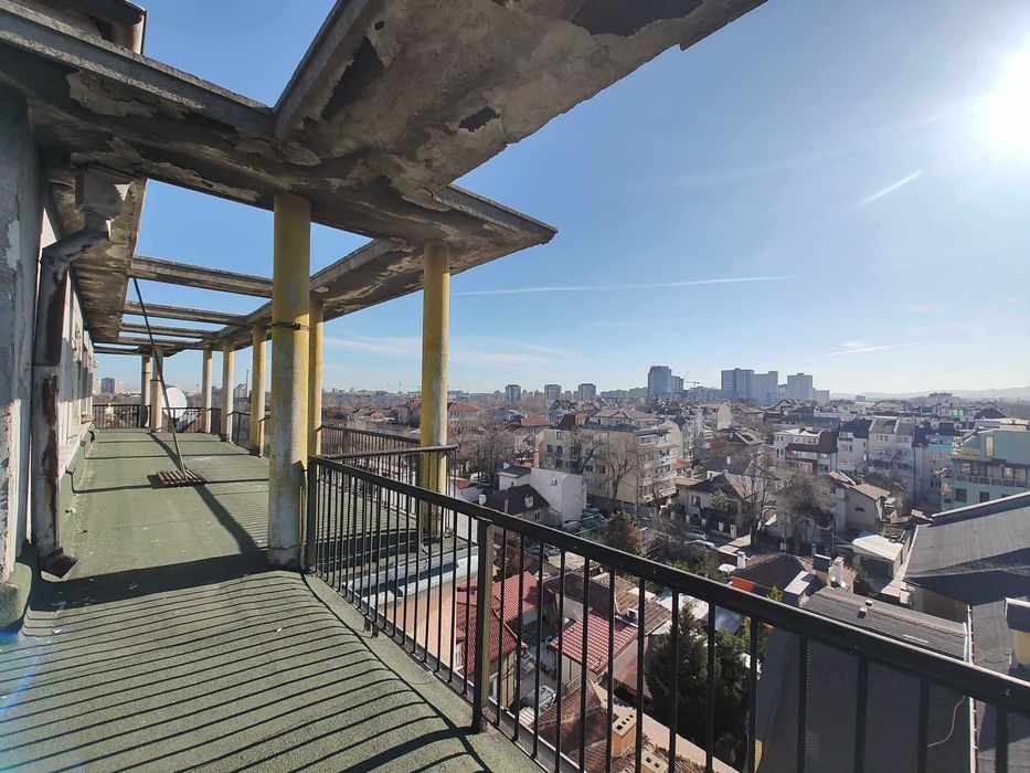 Продава се Тристаен апартамент в Пловдив, Остромила - 74 кв.м за 1271 €/кв.м - Снимка #11