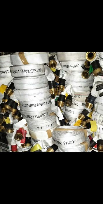 Furtune pompieri cu mufe ce se pot înadi într-e ele .