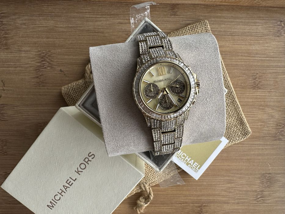 Ceas Michael Kors de dama Colectia Everest pave gold nou