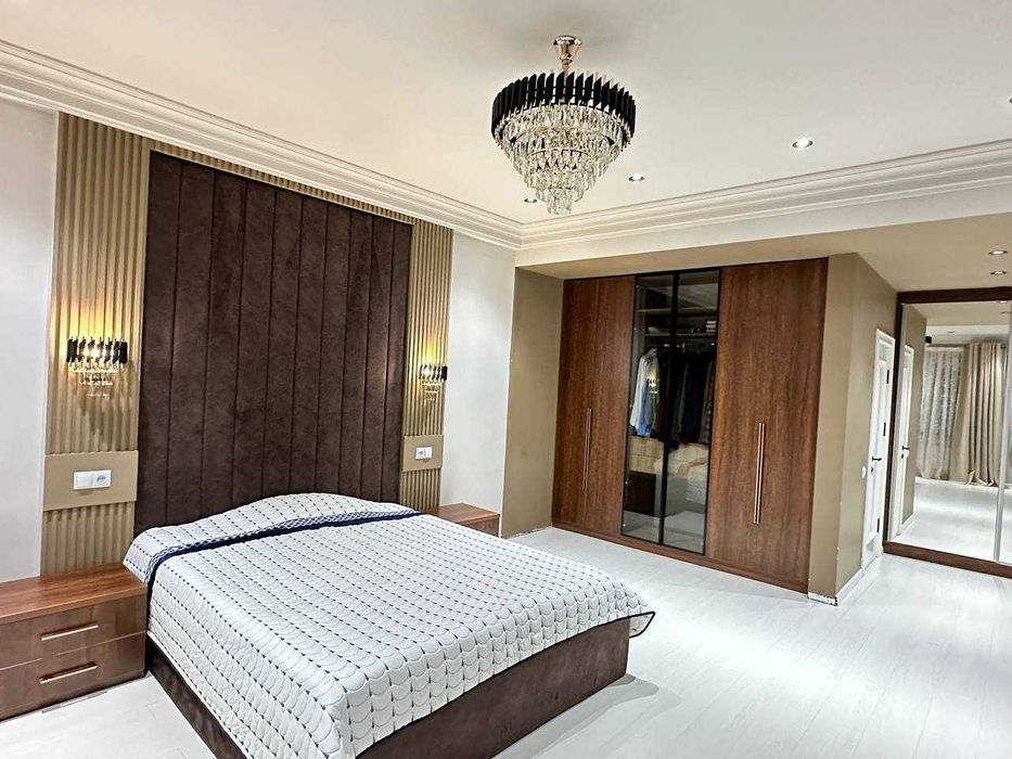 Просторная квартира 129 м² в ЖК Bobur Elit