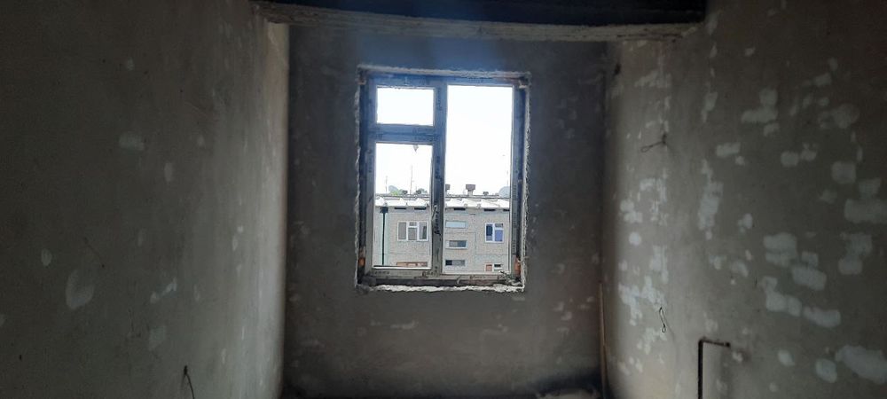 8 хонали уй сотилади