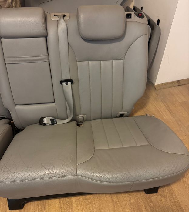Салон с седалки, кори и волан Mercedes ML W164
