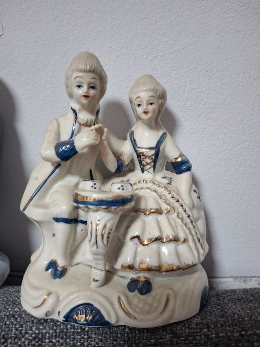 Статуетки принцеси и принц, стар Китай. Заедно цена