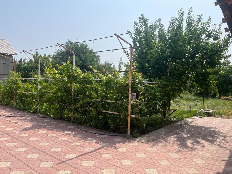 Ховли уй сотилади срочна