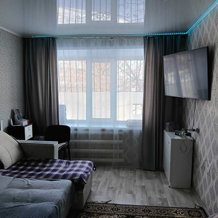 1 ком. 50 лет  Октября 132