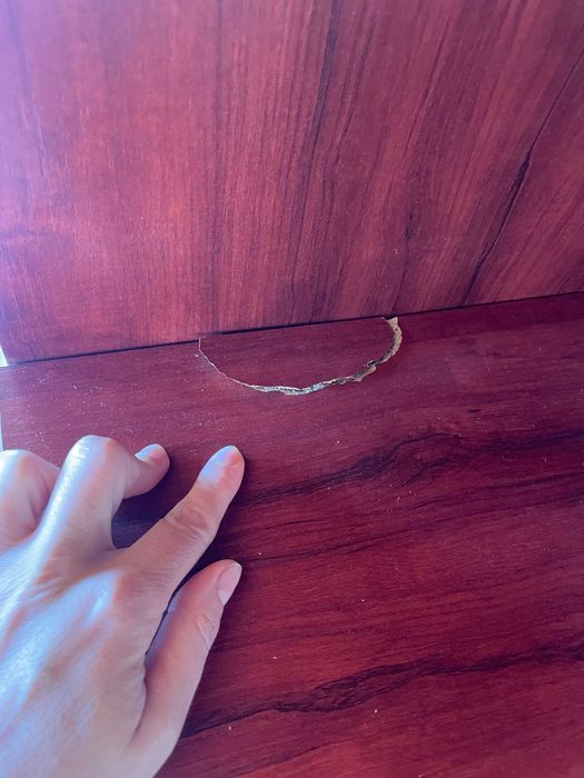 Set mobilier din PAL (culoare wenge / cireș închis) – Stare foarte bună