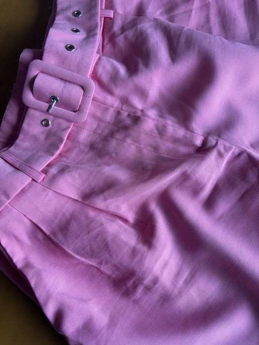Къси панталонки с висока талия ZARA