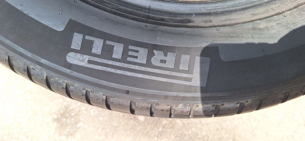КАТО НОВИ! 225 60 18 Pirelli cinturato p7