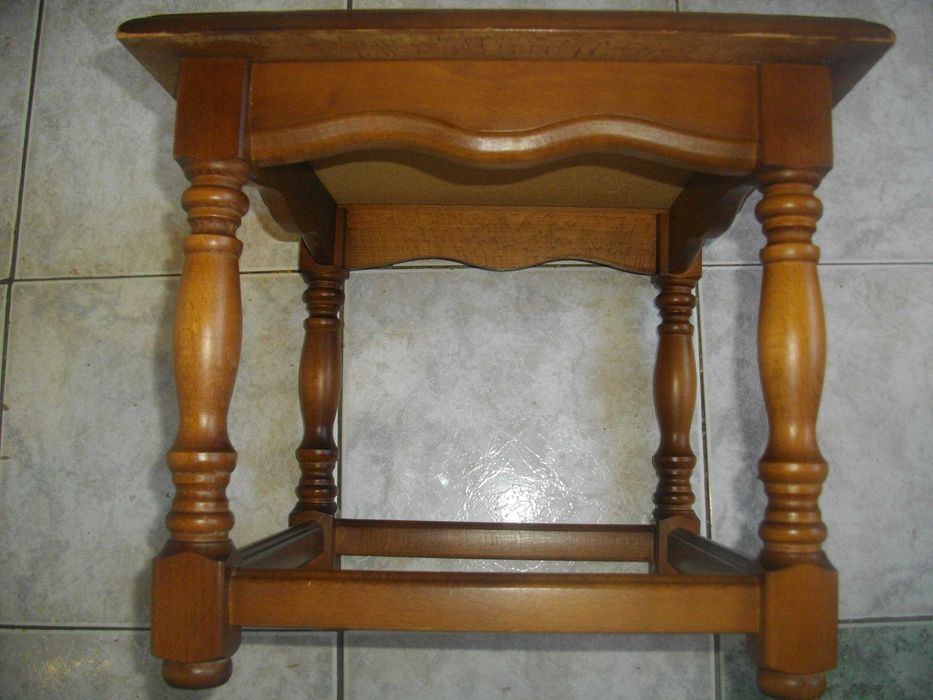 Нидерландска оригинална помощна маса с флорални елементи Дъб Керамика