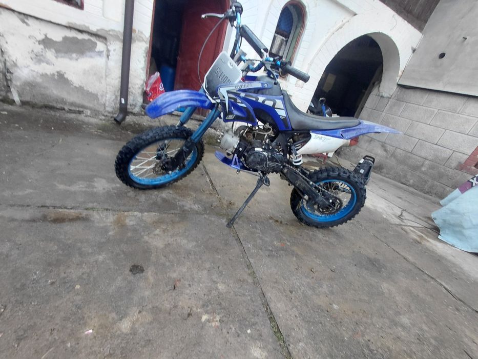 Urgent!Cross 125 cc e bun pentru înepatori
