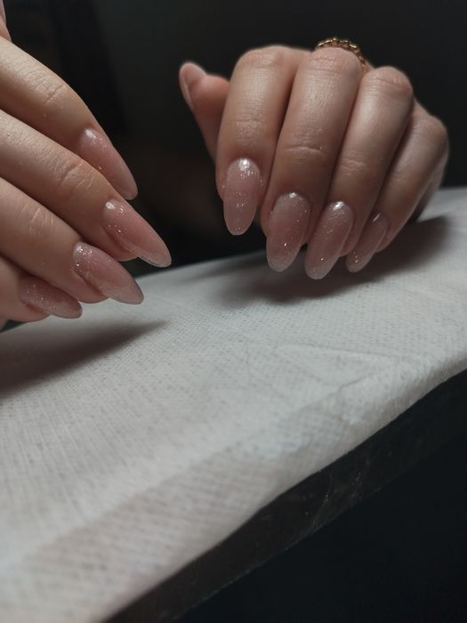 Наращивание ногтей