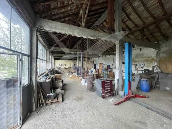 Парцел със стопанска постройка в село Гюльовца 82283