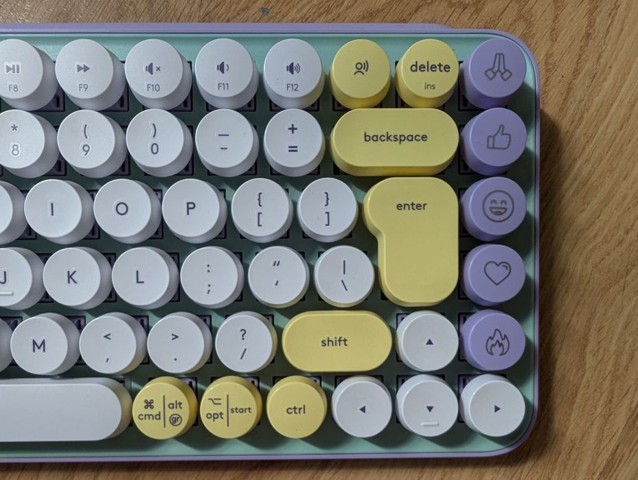 Механична клавиатура Logitech POP Keys