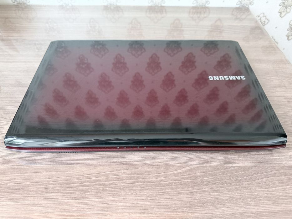 Ноутбук Samsung