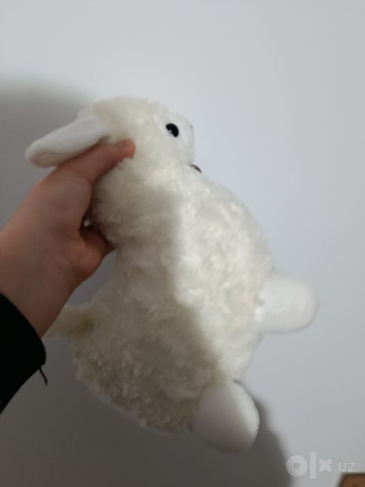 Белый барашек игрушка