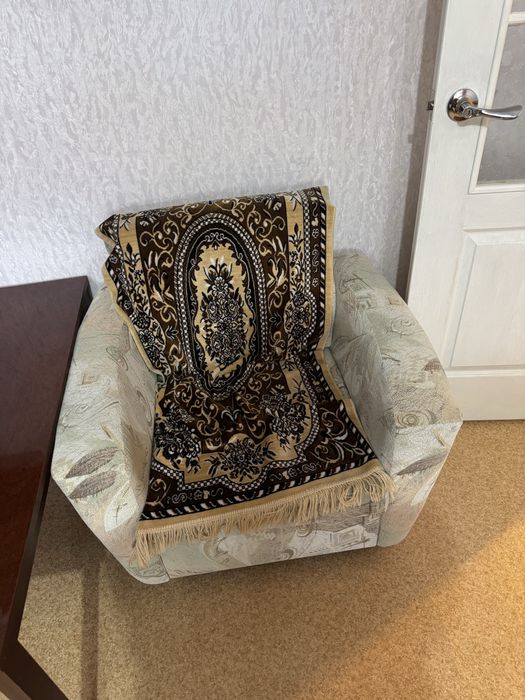 Диван с креслами