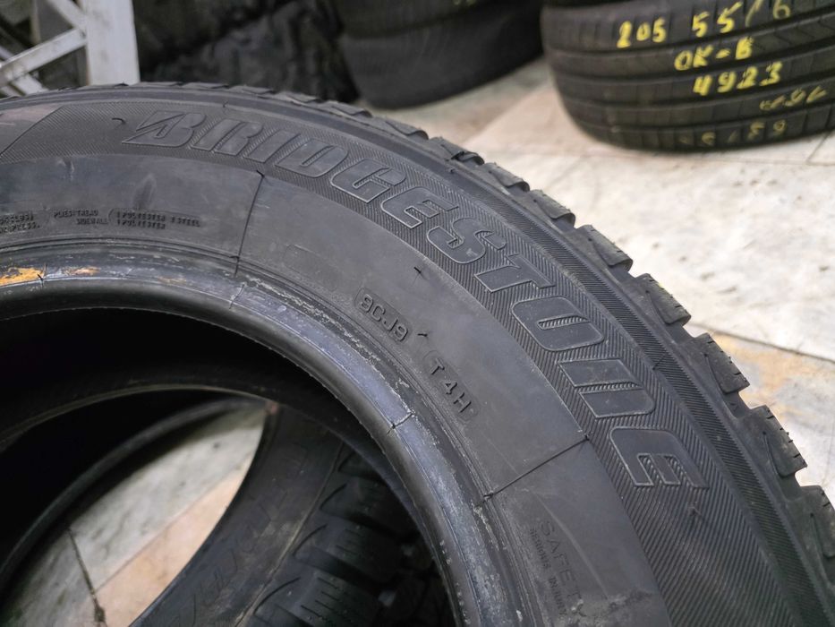 2бр Като нови зимни гуми 195 70 14 - Bridgestone