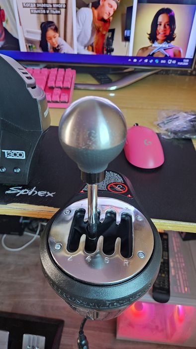 Thrustmaster T300 RS GT Edition и Thrustmaster TH8A Shifter Руль и КПП
