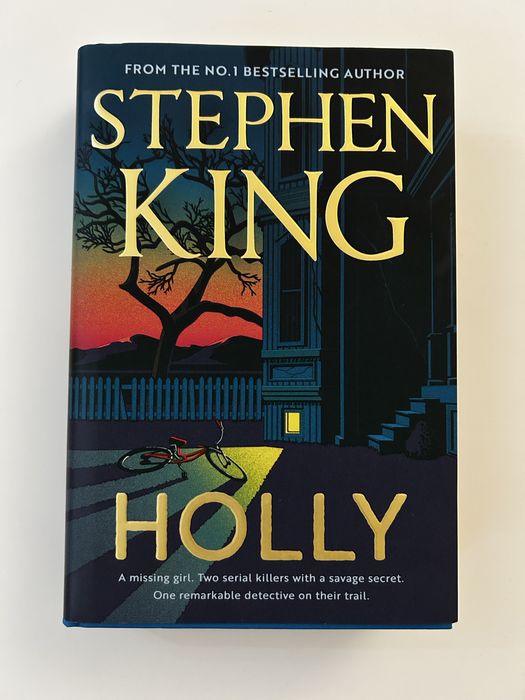 Книги на английски и български