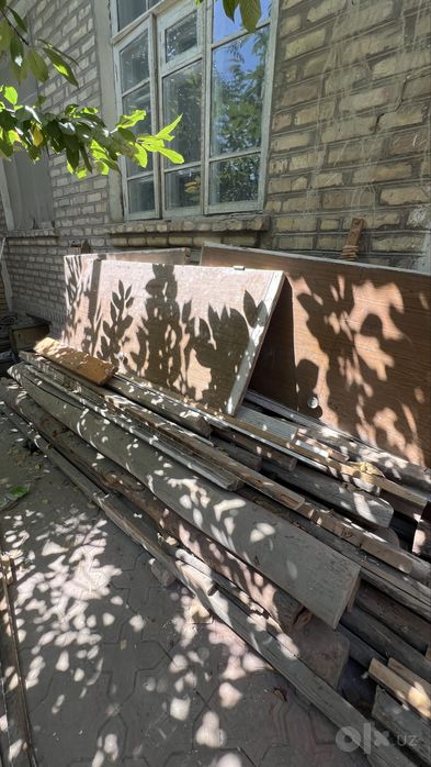 Болоры и деревяные двери