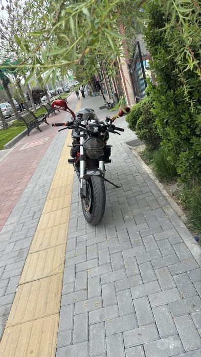 Ducati Monser 800 cc