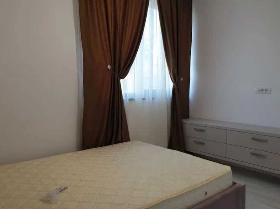 Дава се под наем Тристаен апартамент в Пловдив, Остромила - 90 кв.м за 336.6 € - Снимка #2