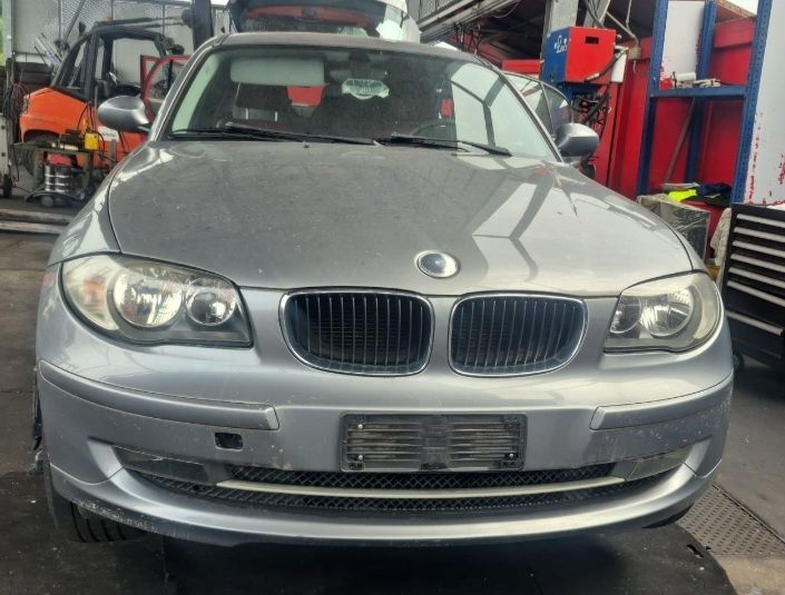 Dezmembrez bmw seria 1 e87
