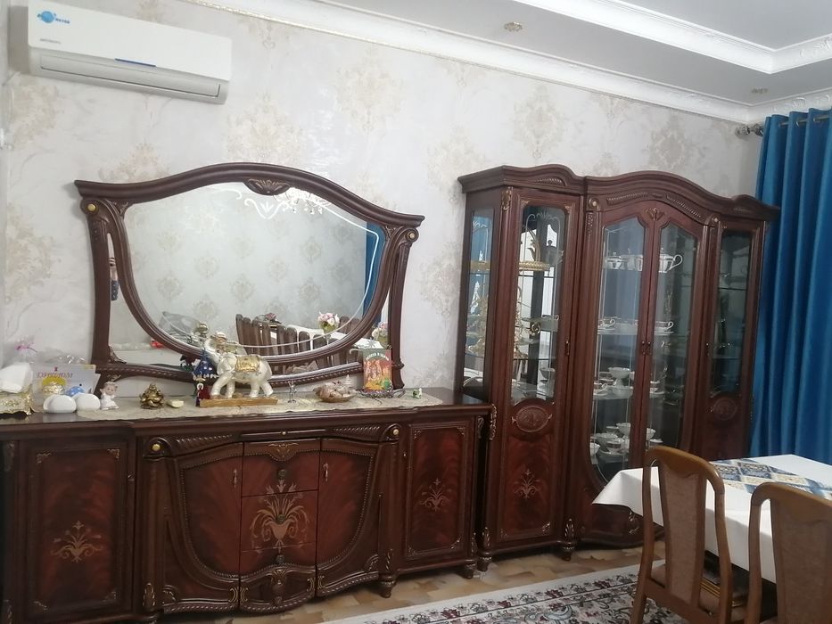 Продам гарнитур для зала