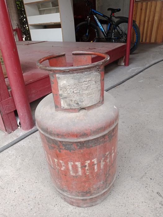 Газовый баллон продам