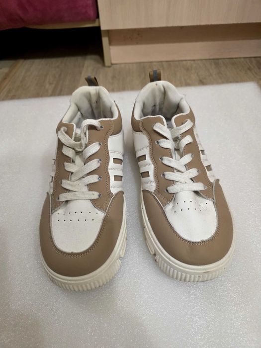 Кроссовки AT&AST размер 37