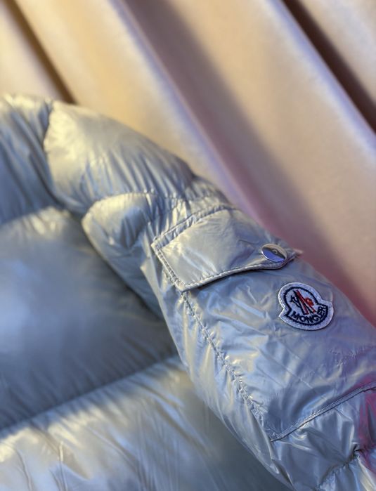 Geaca Moncler 250 ron