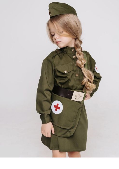 Дам на прокат военный костюм на девочку