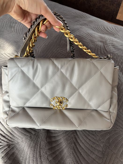 Продам сумочку под Chanel