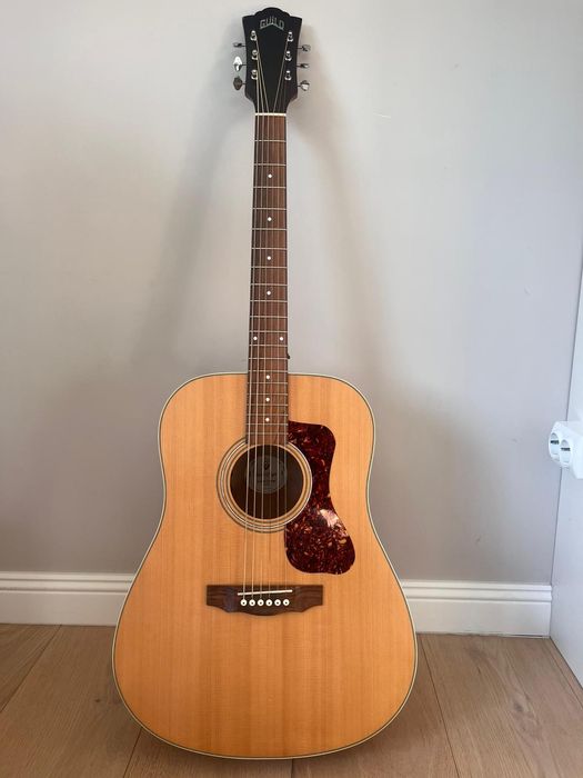 Chitară electroacustică Guild D-240E Limited Edition