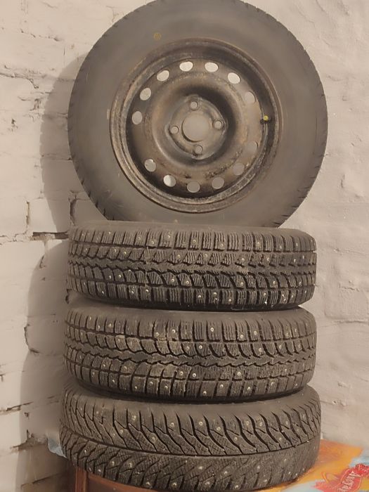 Продам зимнюю резину