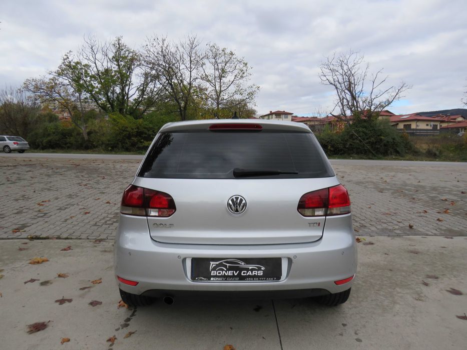Volkswagen Golf 6 1.6Tdi DSG Navi регистриран