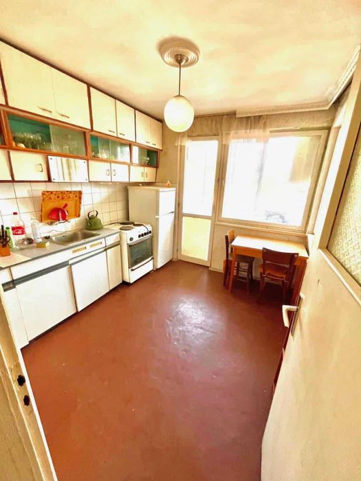 Продава се Двустаен апартамент в Плевен, Идеален център - 63 кв.м за 1140 €/кв.м - Снимка #4