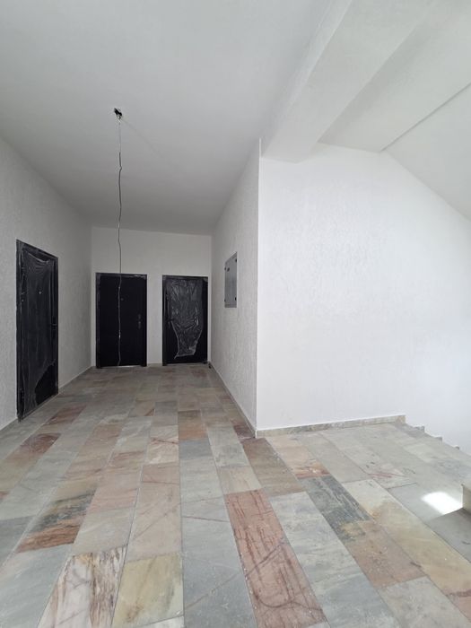 1-xonali karopka uy sotiladi