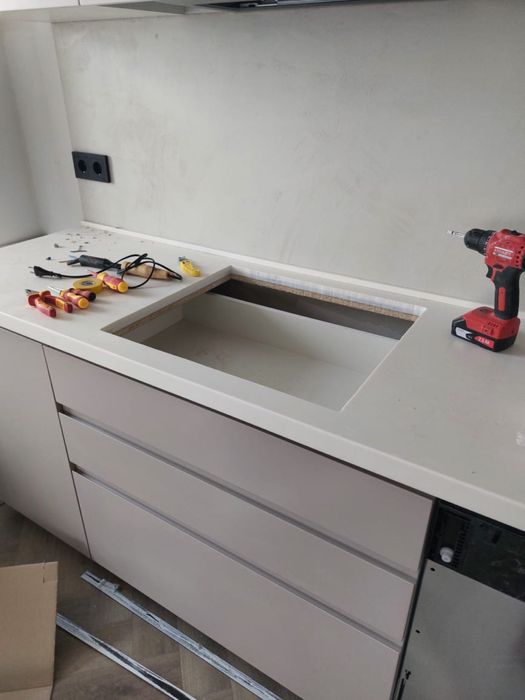 Электрик  адекватный