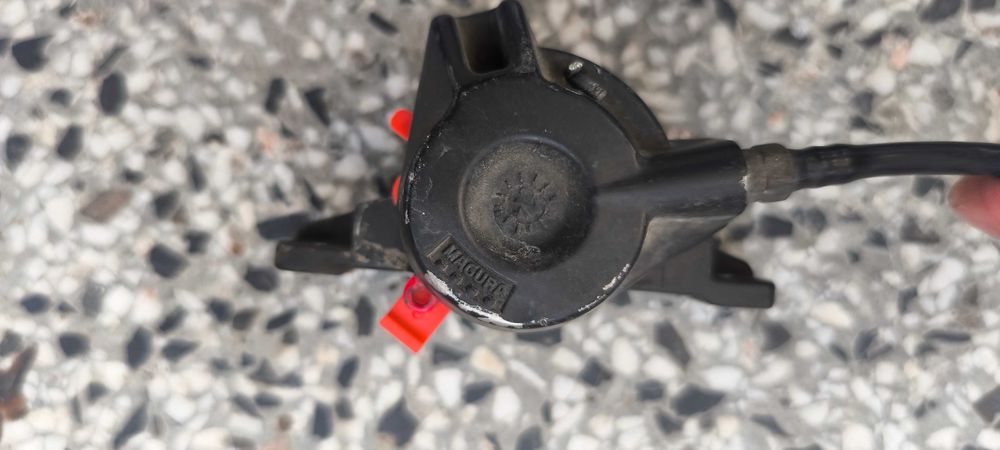 Продавам хидравлични спирачки Magura за велосипед с дискове